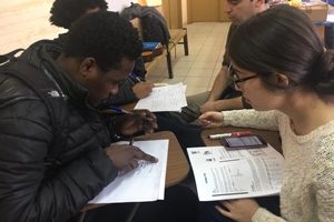 Prensa UC Temuco » Voluntarios UC Temuco enseñan español a ciudadanos Haitianos