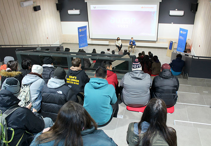 UCT lanza concurso JUMP Chile 2022 para emprendimientos de estudiantes de educación superior > UCT